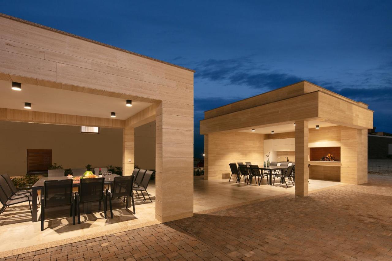Malibu Imperial Resort Вир Экстерьер фото